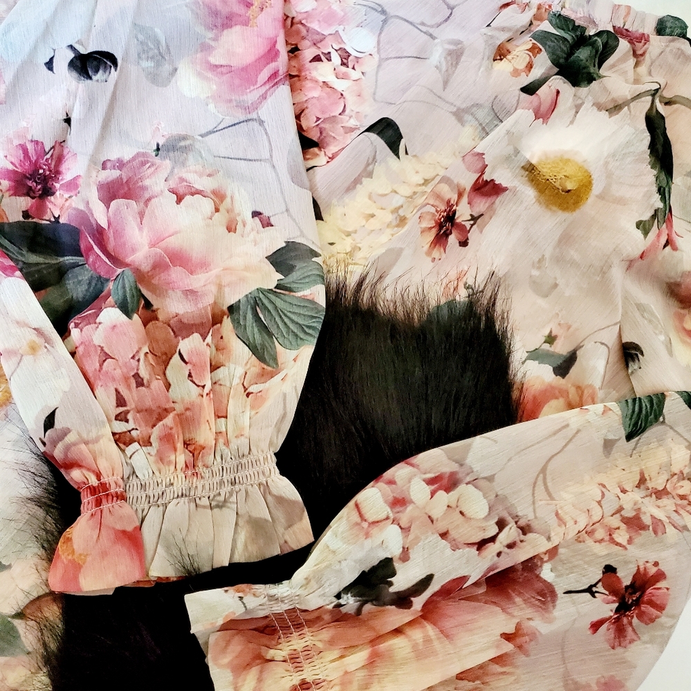 Blouse - Picture 2 of 5